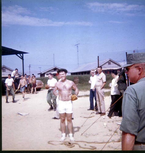 1968_00_Phu_Bai_Co_L_inner_perimeter_beer_baseball_Wagner