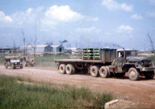 1968_00_Phu_Bai_Highway_1_Wagner