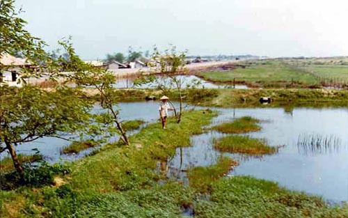1970_04_vietnam_dong_ha_to_danang_irrigation