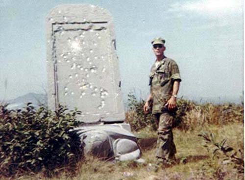 1969_10_VNJoeArmstrongHaiVanPass