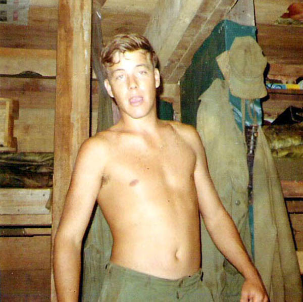1968_11_LZ_Stud_RGreene10