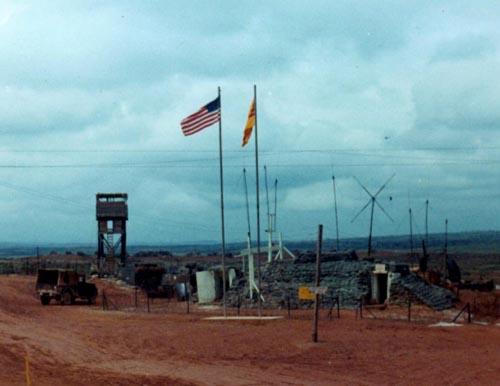 1969_10_vietnam_C-2_swan