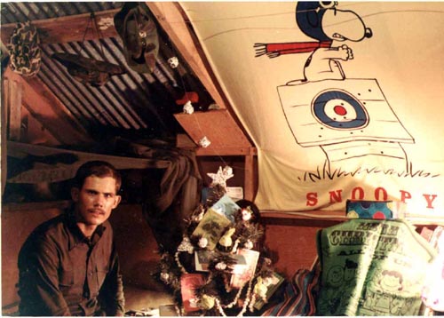 1969_12_vietnam_dong_ha_christmas
