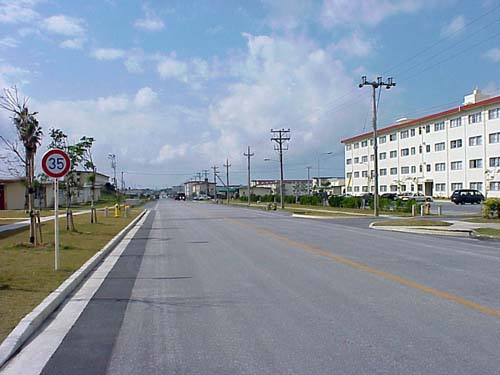 2002_00_Truitt_HansenEastToWest